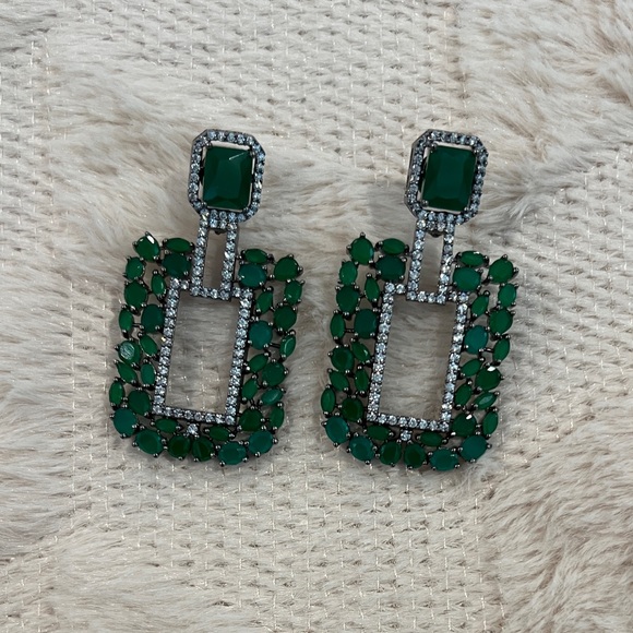 Jaipur Rose Perlina Statement Earrings - Picture 2 of 7